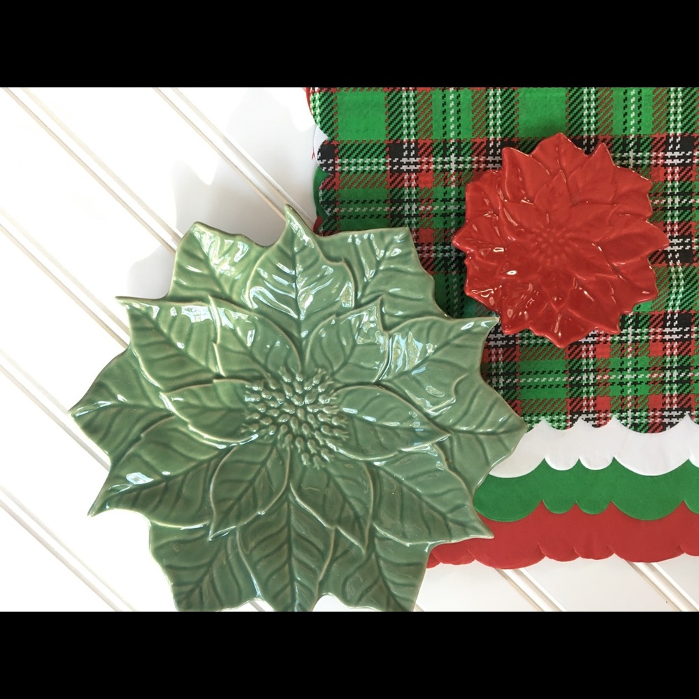 Poinsettia red/green ceramic set